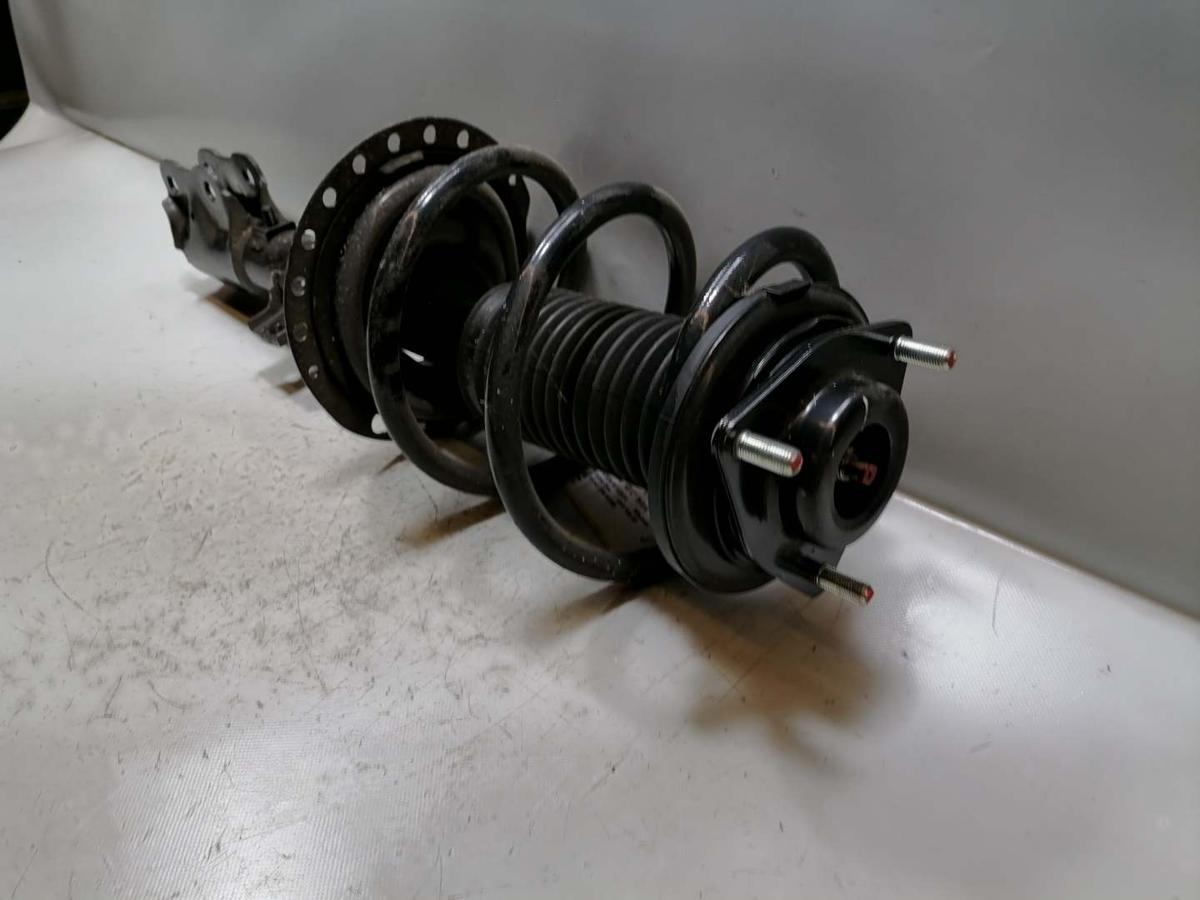 Mitsubishi Eclipse Cross GL3W original Federbein Sto&szlig;d&auml;mpfer vorn links 2.4 72kw Bj.2023